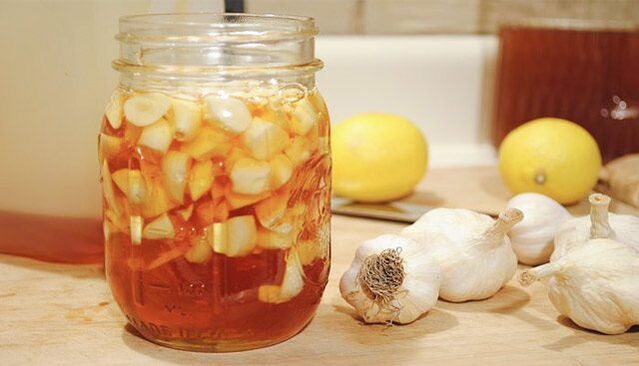 Garlic tincture fights parasites